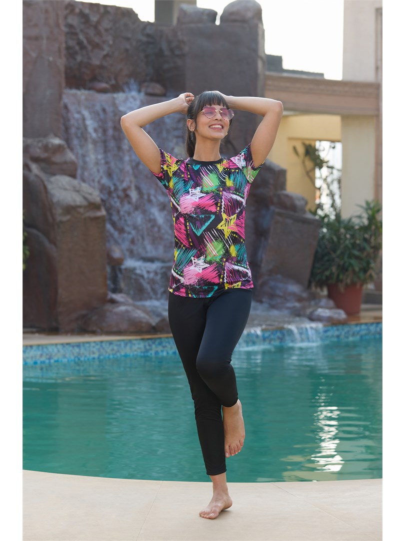 Rovars Poly Jersey Two Piece Women Swimwear Printed Swim Top with Plain Legging